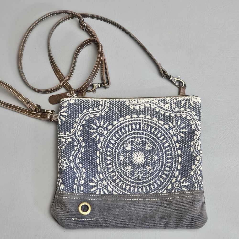 Myra Bag Sapphire Gray Canvas Leather Crossbody Wristlet Strap Boho